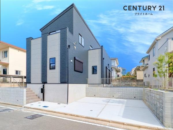 横浜市金沢区西柴２丁目の新築一戸建の外観|周辺は落ち着いた街並み。
是非一度、現地へお越しください。
