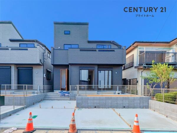 横浜市港南区日限山４丁目の新築一戸建の外観|周辺は落ち着いた街並み。
是非一度、現地へお越しください。
