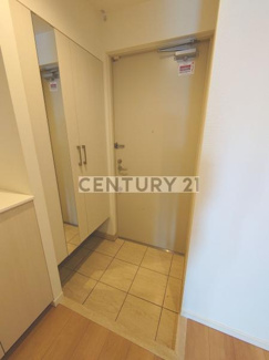 【玄関】 | LATIERRA　NERIMA／ラティエラネリマ