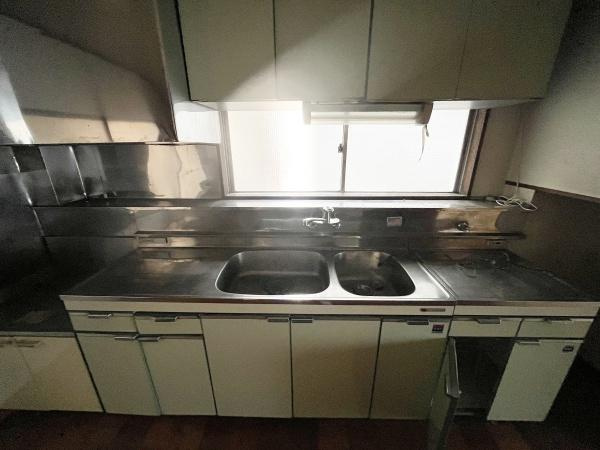 【キッチン】 | キッチン収納が豊富で調理器具がたくさんあってもスッキリ片付きます