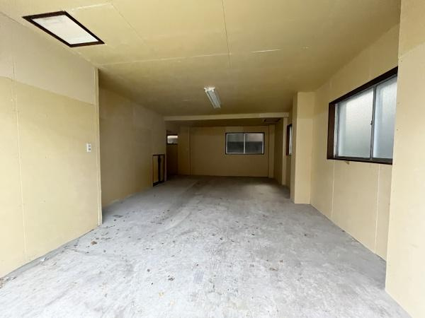 【その他】 | １階倉庫（前面道路は歩行者用道路につき、車庫利用不可）