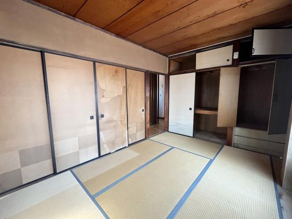 【和室】 | 収納の多い３階和室