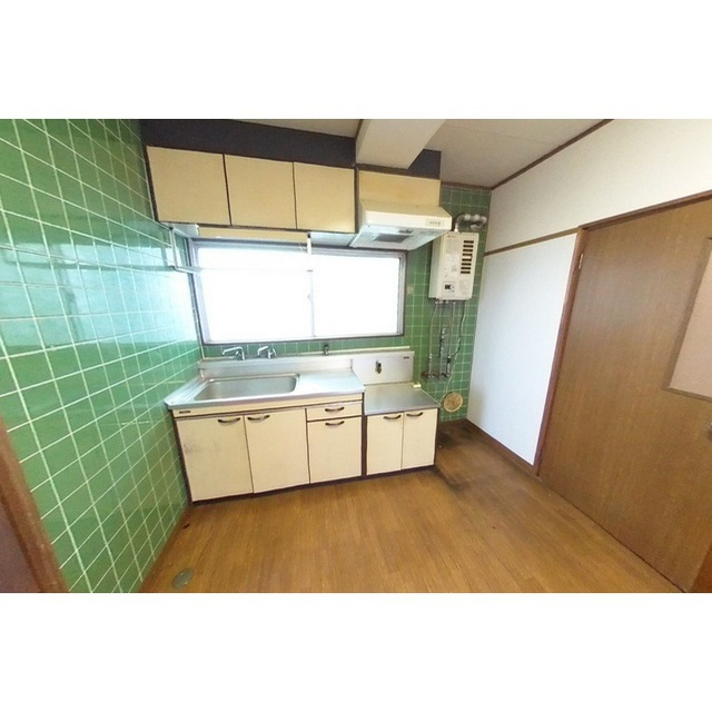 本巣郡北方町高屋伊勢田２丁目のアパートのキッチン