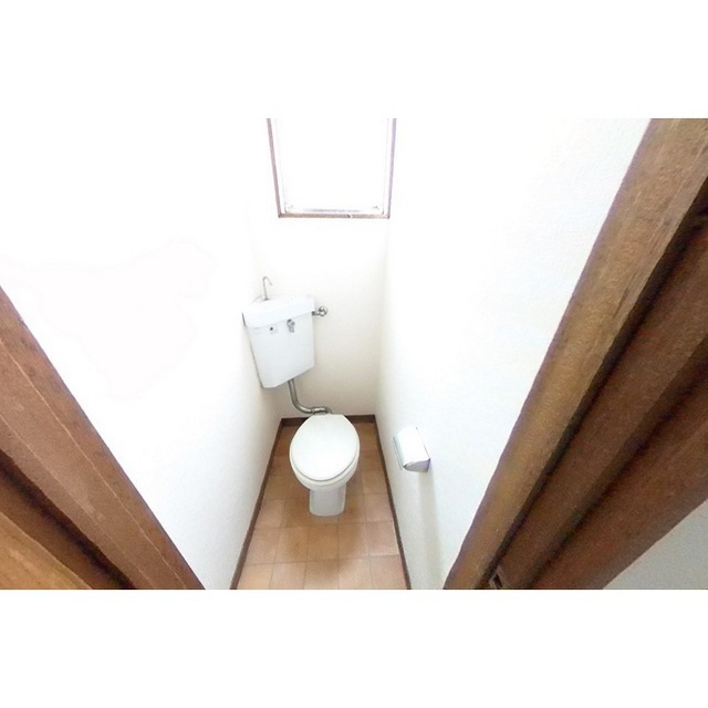 本巣郡北方町高屋伊勢田２丁目のアパートのトイレ