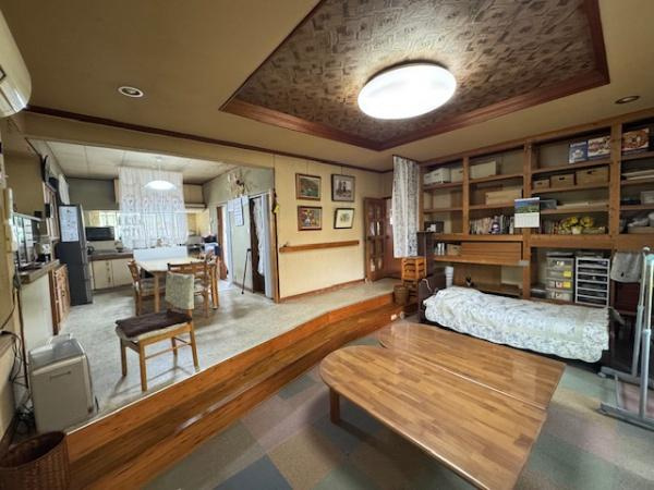 【居間・リビング】