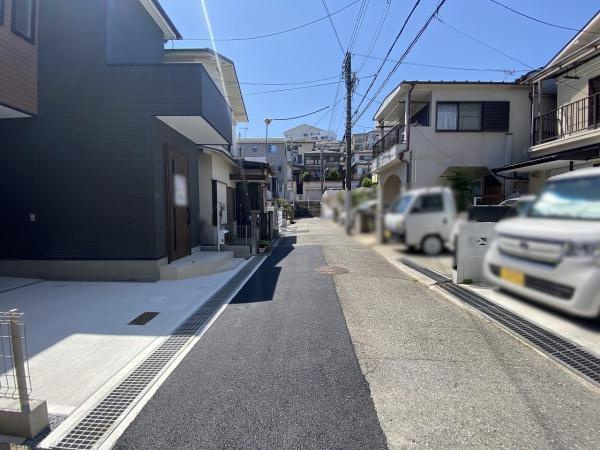 【前面道路含む現地写真】 | 明石市第2中朝霧丘　新築戸建