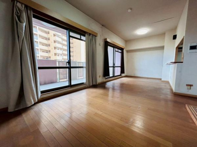 【居間・リビング】 | ファミールハイツ泉大津セントハーバーシティ２番館　