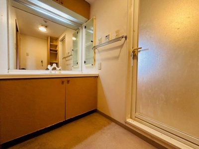 【独立洗面台】 | ファミールハイツ泉大津セントハーバーシティ２番館　