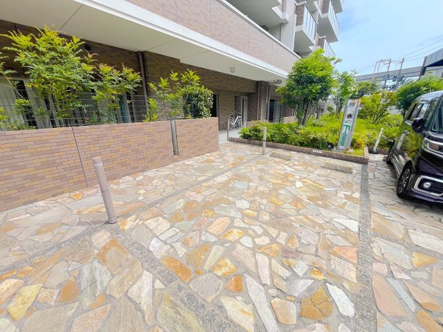 エイリックタウン博多南ザ・テラスの駐車場