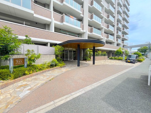 エイリックタウン博多南ザ・テラスのエントランス