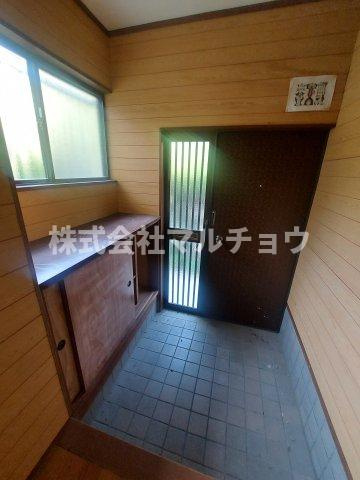 オレンジランド戸建の玄関|落ち着いた玄関です