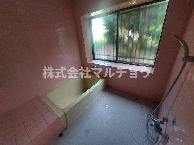 オレンジランド戸建の浴室|ゆったり過ごせるお風呂です