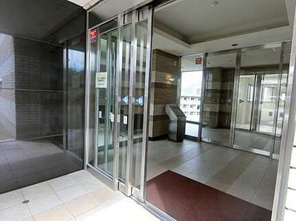 リーデンススクエア西風新都フレンズのエントランス