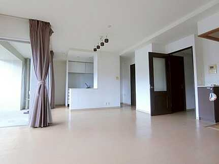 リーデンススクエア西風新都フレンズの外観