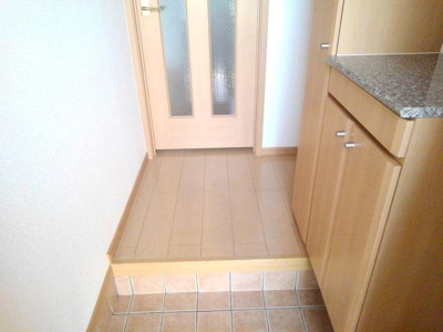 【玄関】 | フォンテーヌ．ブローＢ