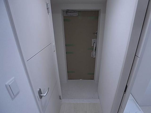 神戸市兵庫区塚本通２丁目の賃貸マンションの玄関|シューズボックス付き