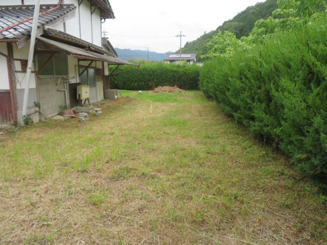 鹿場矢持邸の庭|お庭で自由な時間を過ごせます