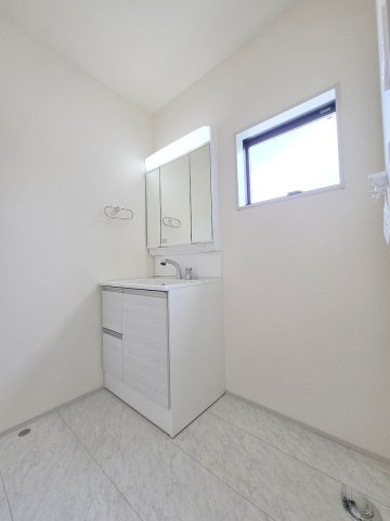 青梅市長淵３丁目　全７棟の独立洗面台