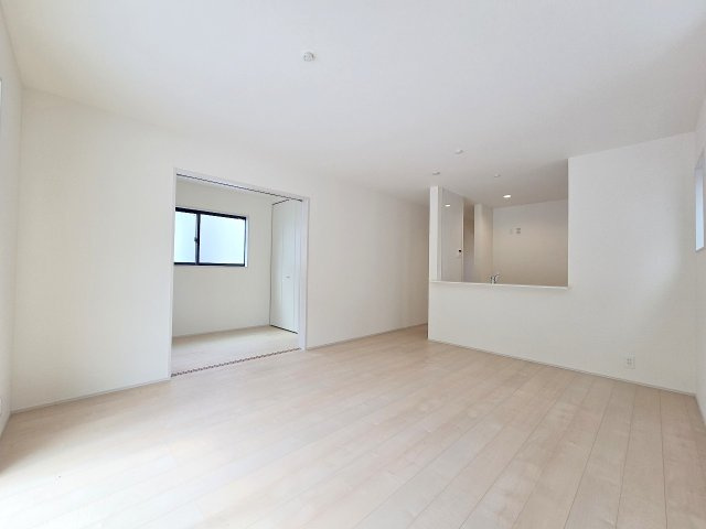 青梅市長淵３丁目　全７棟の居間・リビング