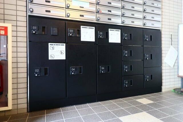 シンシア白金山北ホームズのロビー