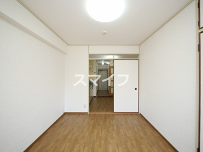 【居間・リビング】 | 第２東三国グランドハイツ北