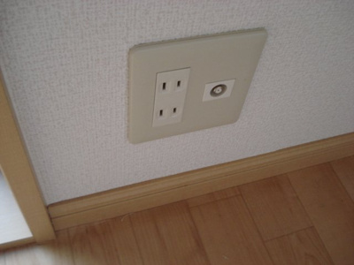 【その他】 | サンパレス | コンセント（イメージ）