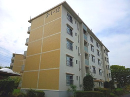 永山団地3-1-12号棟の画像