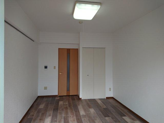 阿部松島マンションの内装