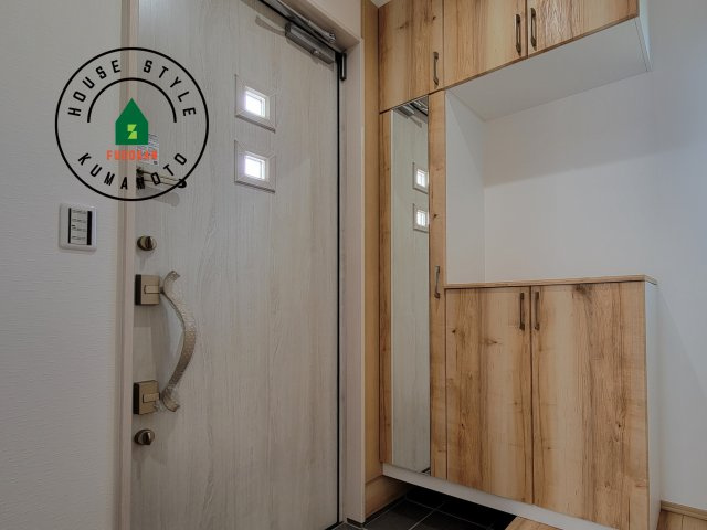 熊本市西区中原町第1-4棟（2号棟）の内観：施工例|二重ロックでしっかり防犯対策ができます。