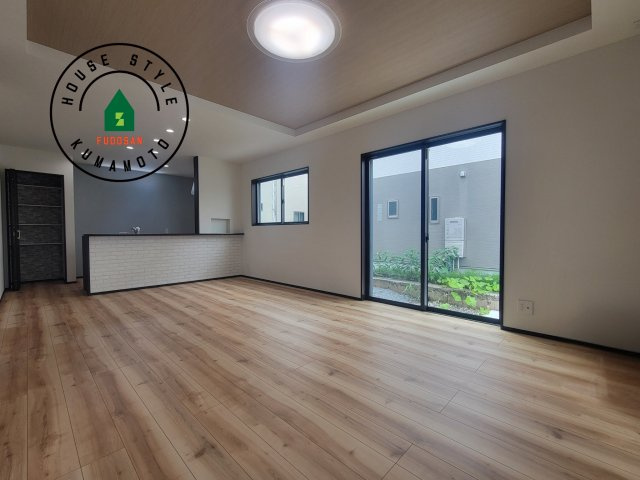 熊本市西区中原町第1-4棟（3号棟）の内観：施工例|平屋はワンフロアしかないため、部屋と部屋の距離が近くなります。 生活音の緩衝材として廊下を活用するのがおすすめです。