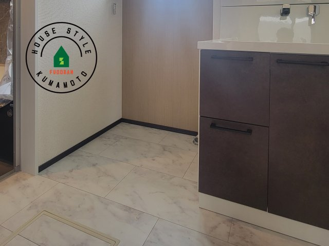 熊本市西区中原町第1-4棟（3号棟）の内観：施工例|ランドリースペースとなります。広々して有効的にご使用できます。 