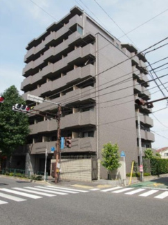【外観】 | 鉄筋コンクリート造のがっちりとした建物。