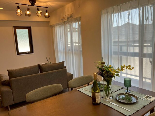 【居間・リビング】の画像