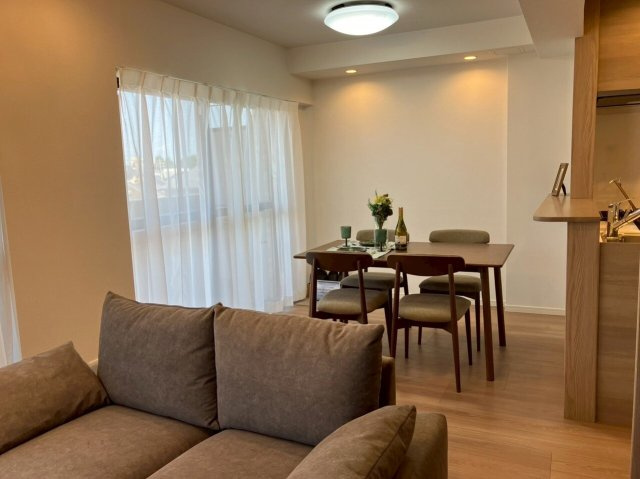 【居間・リビング】の画像