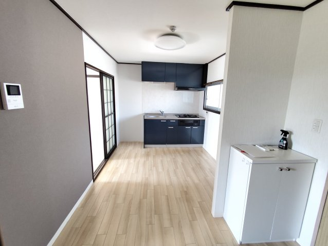 グローバルハウスの居間・リビング