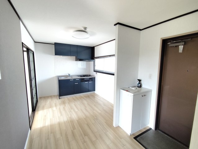 グローバルハウスの居間・リビング