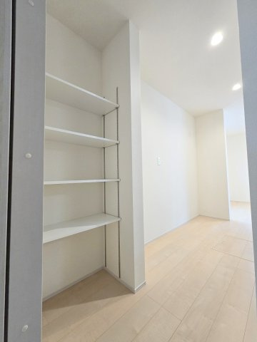 青梅市長淵３丁目　全７棟の収納|パントリー