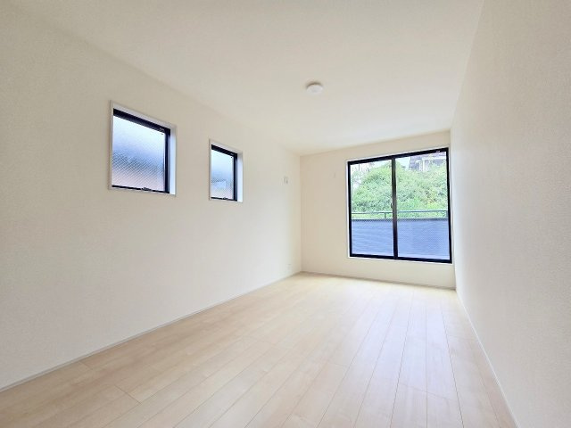 青梅市長淵３丁目　全７棟の洋室