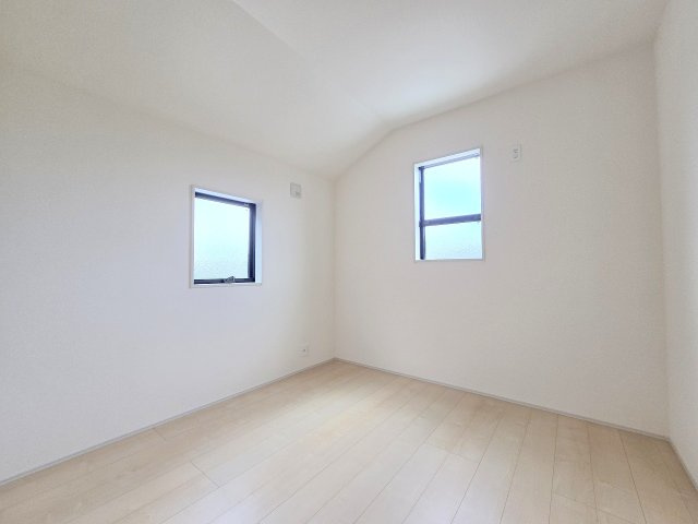 青梅市長淵３丁目　全７棟の洋室