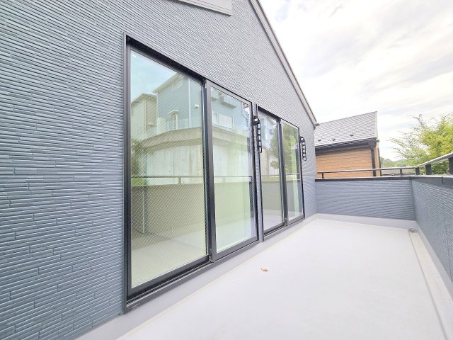 青梅市長淵３丁目　全７棟のバルコニー