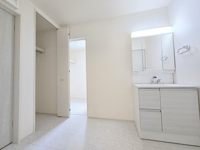 青梅市長淵３丁目　全７棟の洗面所