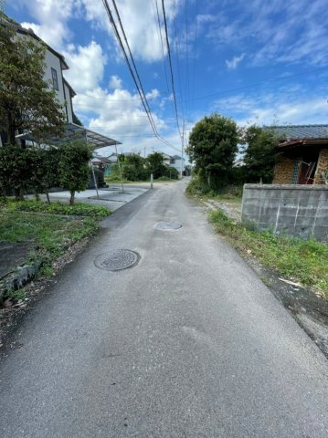 上原1丁目　売土地の前面道路含む現地写真
