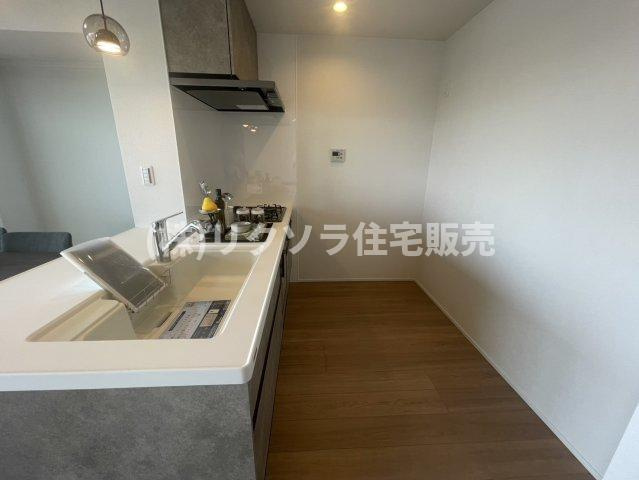 ディオフェルティ石切のキッチン|LDK14.7帖
■物件内覧・資金計画相談・住宅ローン相談、リフォーム相談、お問合せ受付中■
※当日・翌日のご内覧、ご相談はお電話でのお問合せがスムーズです！