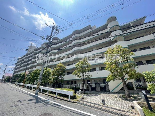 ディオフェルティ石切の外観|新しい生活にいかがでしょうか？外観はお住まいの顔になります。こだわりたいポイントですね。水回りリフォームやリノベーションも承ってます。
■現地見学・資金計画相談・住宅ローン相談もお問合せ受付中■