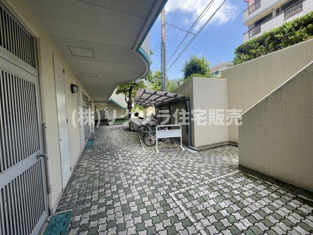 ディオフェルティ石切の駐輪場|■物件内覧・資金計画相談・住宅ローン相談、リフォーム相談、お問合せ受付中■
※当日・翌日のご内覧、ご相談はお電話でのお問合せがスムーズです！