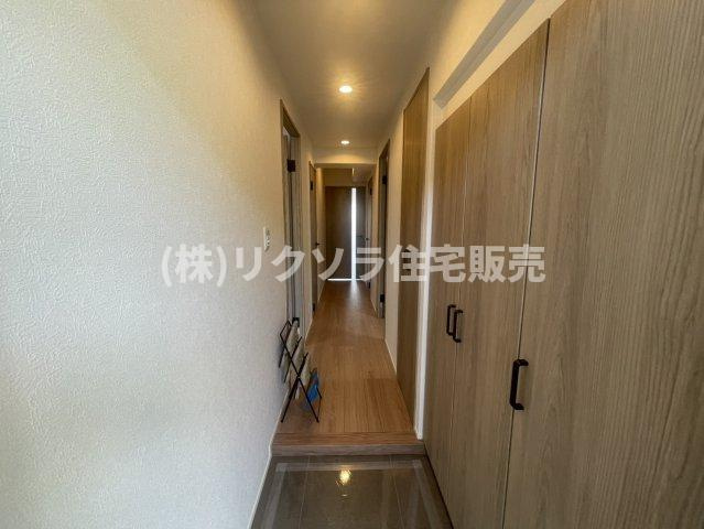 ディオフェルティ石切の内装|玄関内部
■物件内覧・資金計画相談・住宅ローン相談、リフォーム相談、お問合せ受付中■
※当日・翌日のご内覧、ご相談はお電話でのお問合せがスムーズです！