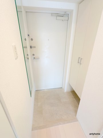 セレニテ本町ルフレ　仲介手数料無料の玄関