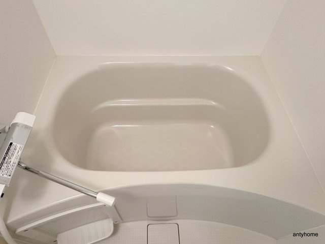 セレニテ本町ルフレ　仲介手数料無料の浴室