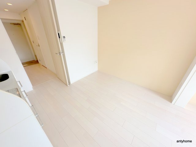 セレニテ本町ルフレ　仲介手数料無料の洋室