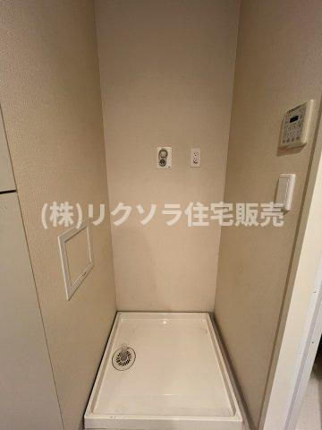 ブランズタワー香里園ロジュマンのランドリースペース|ドラム式も設置可能
■物件内覧・資金計画相談・住宅ローン相談、リフォーム相談、お問合せ受付中■
※当日・翌日のご内覧、ご相談はお電話でのお問合せがスムーズです！